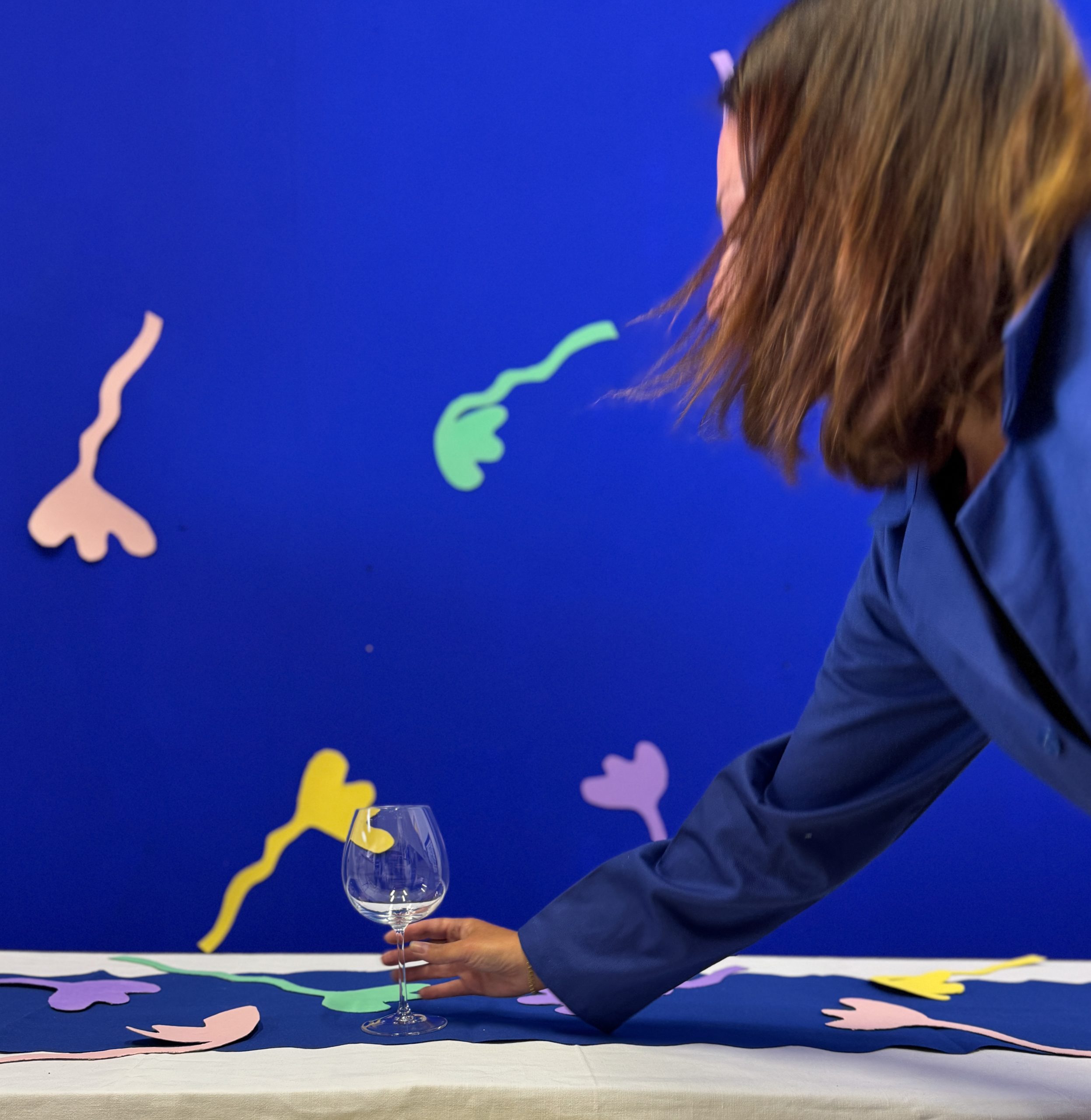 Cili Brtn - table et couleurs - Cecile Bertin